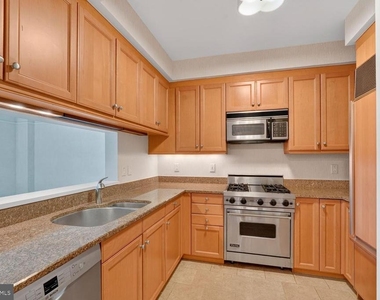 1155 23rd Street Nw - Photo Thumbnail 4