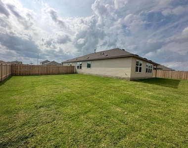100 River Rise Rd - Photo Thumbnail 32