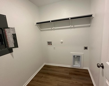 100 River Rise Rd - Photo Thumbnail 14
