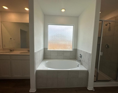 100 River Rise Rd - Photo Thumbnail 26