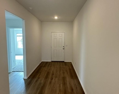 100 River Rise Rd - Photo Thumbnail 4