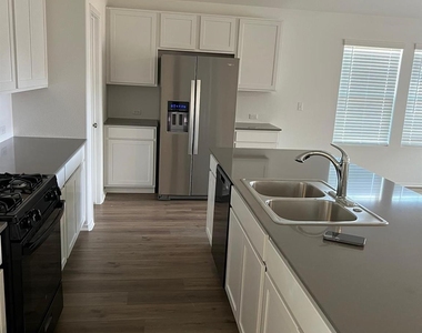 100 River Rise Rd - Photo Thumbnail 16