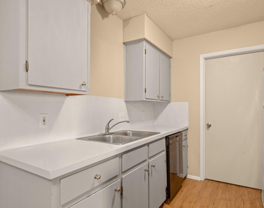 3505 Rocky Hollow Trl - Photo Thumbnail 7