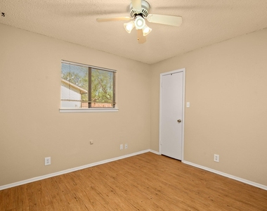 3505 Rocky Hollow Trl - Photo Thumbnail 10