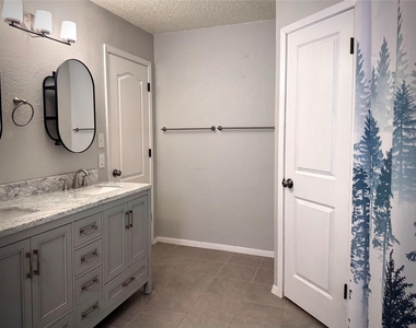 104 Masterson Pass - Photo Thumbnail 12