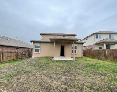 120 Kingfisher Ln - Photo Thumbnail 2