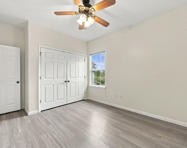 709 Franklin Blvd - Photo Thumbnail 23