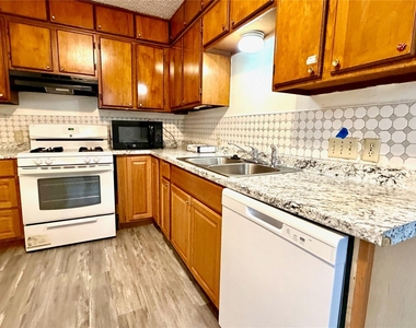 2109 E 12th St - Photo Thumbnail 5