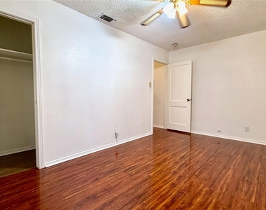 2109 E 12th St - Photo Thumbnail 19