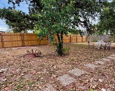2109 E 12th St - Photo Thumbnail 21