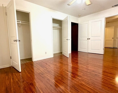 2109 E 12th St - Photo Thumbnail 13