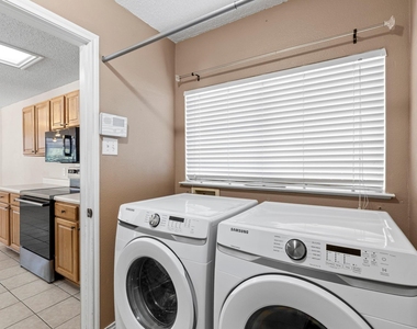 1704 Matagorda Dr - Photo Thumbnail 29