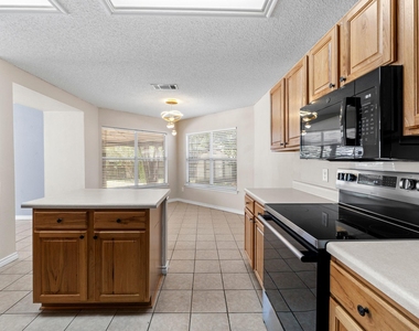 1704 Matagorda Dr - Photo Thumbnail 13