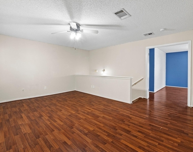 1704 Matagorda Dr - Photo Thumbnail 17