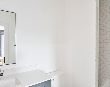 4427 Gillis St - Photo Thumbnail 28