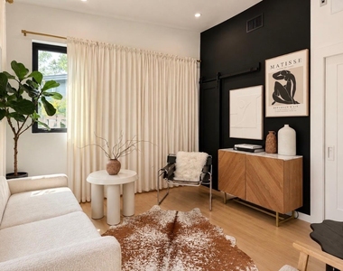 4427 Gillis St - Photo Thumbnail 4