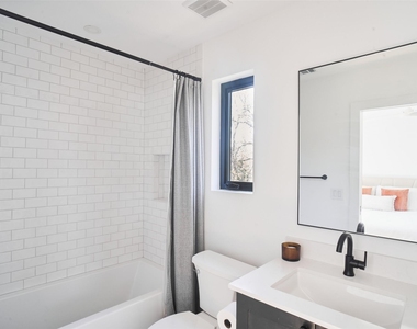 4427 Gillis St - Photo Thumbnail 25
