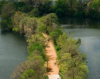 98 Red River St - Photo Thumbnail 24