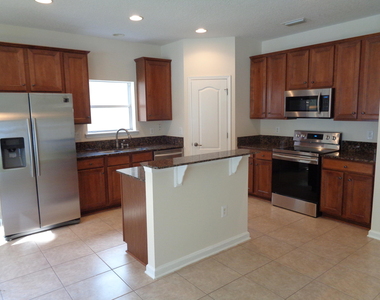 682 Candlebark Drive - Photo Thumbnail 5