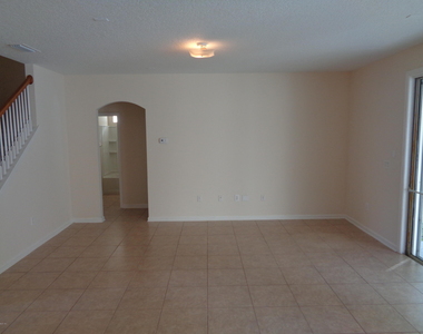 682 Candlebark Drive - Photo Thumbnail 4