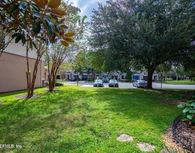 721 Crystal Way - Photo Thumbnail 38