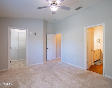 721 Crystal Way - Photo Thumbnail 21