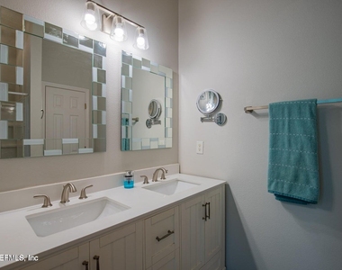 721 Crystal Way - Photo Thumbnail 23