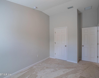 721 Crystal Way - Photo Thumbnail 34