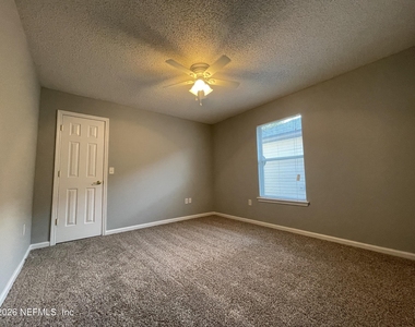 9374 Daniels Mill Drive - Photo Thumbnail 16