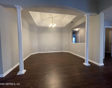 9374 Daniels Mill Drive - Photo Thumbnail 10