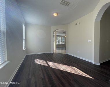 3125 E Banister Road - Photo Thumbnail 5