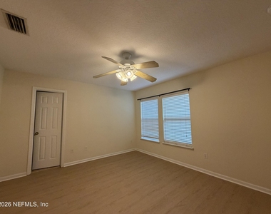 3125 E Banister Road - Photo Thumbnail 18