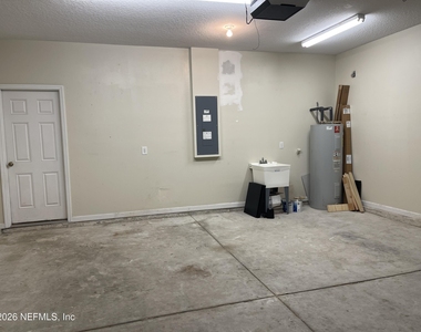 3125 E Banister Road - Photo Thumbnail 29