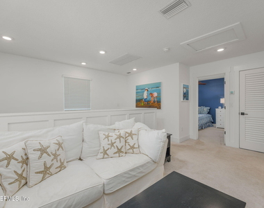 22 Park Center Avenue - Photo Thumbnail 19