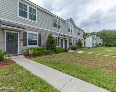 575 Oakleaf Plantation Parkway - Photo Thumbnail 28