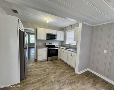 3508 Myra Street - Photo Thumbnail 4
