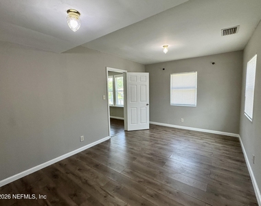 3508 Myra Street - Photo Thumbnail 8