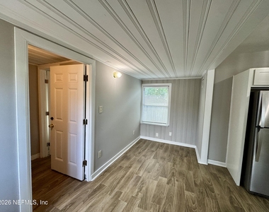 3508 Myra Street - Photo Thumbnail 6