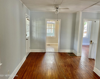 1651 Glendale Street - Photo Thumbnail 6
