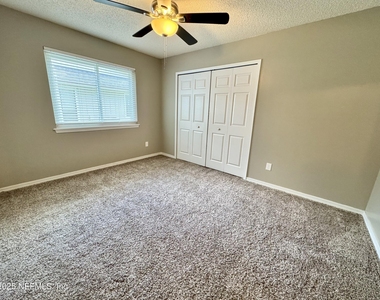 3625 Lumberjack Way - Photo Thumbnail 11