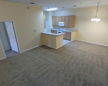 7058 Snowy Canyon Drive - Photo Thumbnail 9