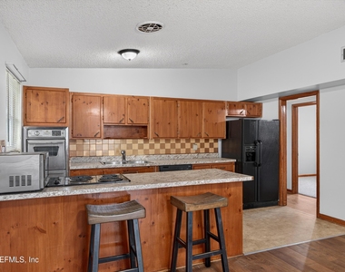 11462 Elane Drive - Photo Thumbnail 8