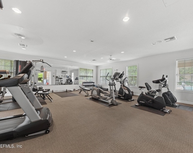 8159 Summerside Circle - Photo Thumbnail 24