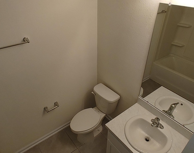 525 Big Tree Way - Photo Thumbnail 13