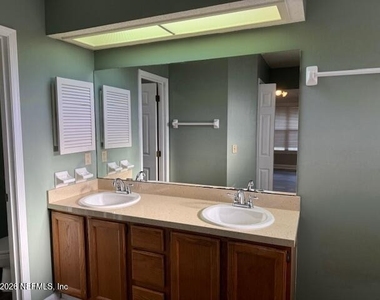 8166 Rocky Creek Drive - Photo Thumbnail 23