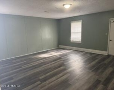 8166 Rocky Creek Drive - Photo Thumbnail 27