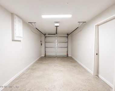 162 Barstow Place - Photo Thumbnail 14