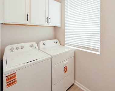 162 Barstow Place - Photo Thumbnail 12