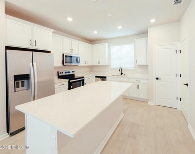 162 Barstow Place - Photo Thumbnail 3