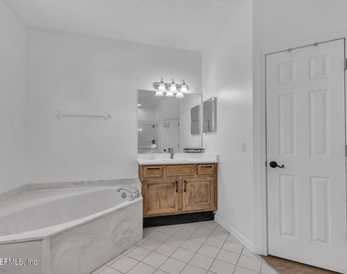1427 Mallard Landing Boulevard - Photo Thumbnail 22